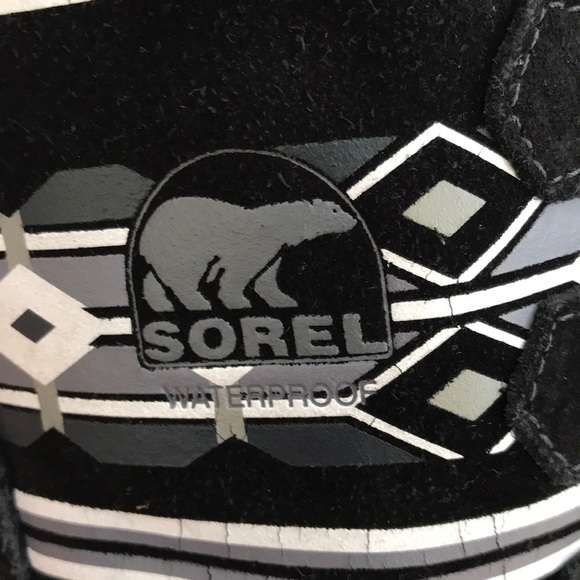 Sorel SZ 7, men’s caribou black waterproof boots .